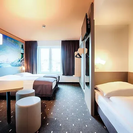 Szálloda Rostock-hafen 3*