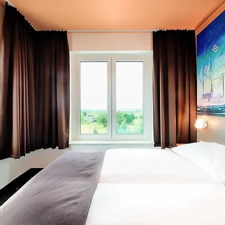 Szálloda Rostock-hafen 3*